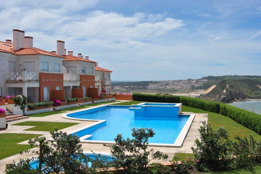 Apartamento Vista Premium Sto Antonio Sao Martinho do Porto Exterior photo