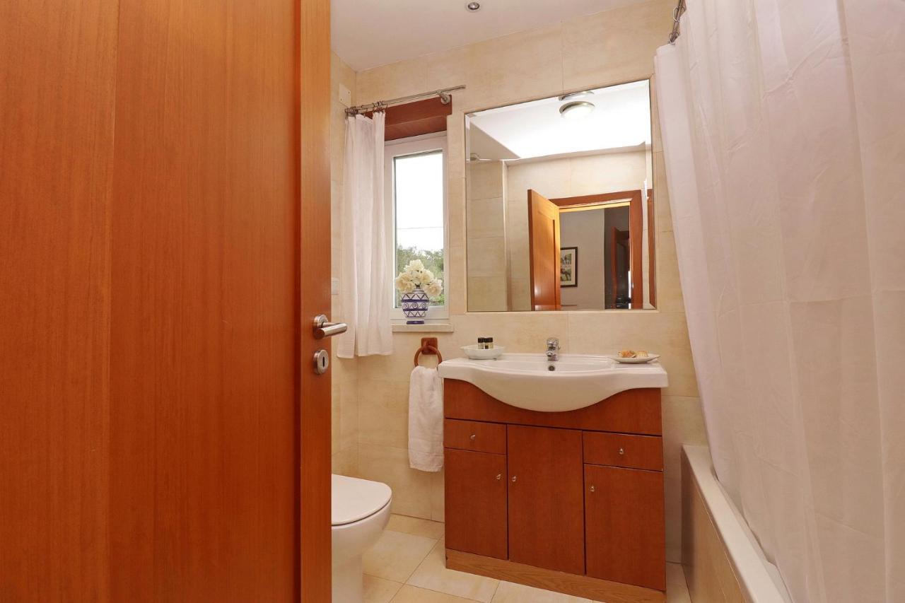 Apartamento Vista Premium Sto Antonio Sao Martinho do Porto Exterior photo